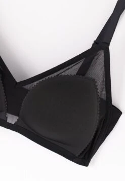 MINK - T-Shirt BH - Black 8 MINK - T-Shirt BH - Black -Dagİ 0e7b6a65ec3a4b6590c98d2617e97575