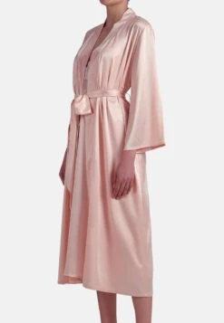 Bademantel - Pink -Dagİ 18917d85eab546b9837f14de7db22526 1