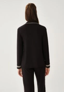 SHIRT COLLAR LONG SLEEVE - Nachtwäsche Shirt - Black 8 SHIRT COLLAR LONG SLEEVE - Nachtwäsche Shirt - Black -Dagİ 5ab4f364593f4c29a16a58ffdd6baf27