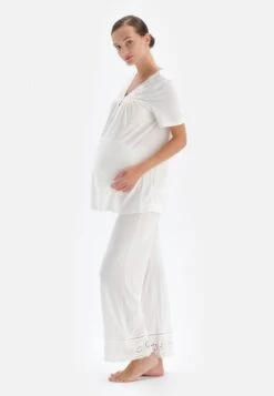 MATERNITY - Nachtwäsche Shirt - White -Dagİ 6efa3cefa33e42e8bc96e8757ed005cf