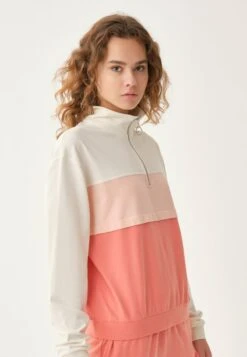 Sweatshirt - Salmon -Dagİ 7a65c5c5f1da4a81bac79f1d476d9e46 1