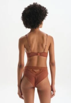 T-Shirt BH - Brown -Dagİ 82e09849ce0e468398a20f4215affeb8