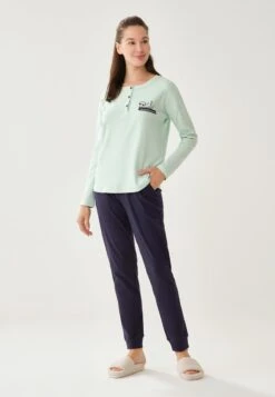 SET - Nachtwäsche Set - Light Greeen -Dagİ 9c1d584896064a23b2d79f5738466226 1