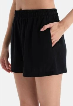 SACRED SUN - Shorts - Black -Dagİ b0ec5681aa834e25864290cf40922424