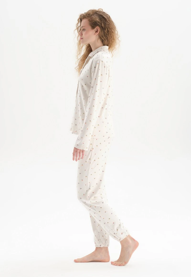 LONG SLEEVE FLORAL PATTERN - Nachtwäsche Set - Ecru 3 LONG SLEEVE FLORAL PATTERN - Nachtwäsche Set - Ecru – Bild 3