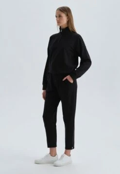 Sweatshirt - Black -Dagİ c99f5ca03a694114ae23364f514536f6