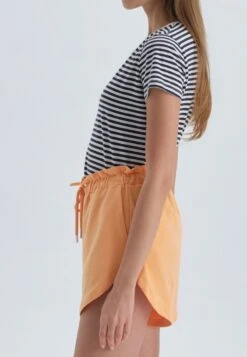 Shorts - Orange -Dagİ eb79104fcf20423e95fb28a57825f97c