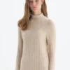 HIGH COLLAR - Strickpullover - Beige